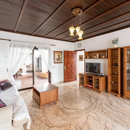 Villa Sol Nudist Exclusive, 3 Schlafzimmer Holiday home Charco del Palo